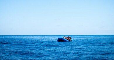 10 قتلى وفقدان آخرين إثر انقلاب قارب يحمل مهاجرين غير شرعيين قبالة ماليزيا