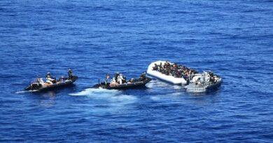 سفينة ألمانية تنقذ 223 مهاجرا قرب مالطا