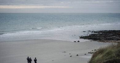 بريطانيا.. إسقاط تهم وجهت بـ"الخطأ" إلى طالبي لجوء