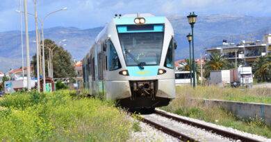 ألغى 8 خدمات في أثينا - ثيسالونيكي بسبب سوء الاحوال الجوية