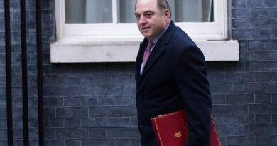 وزير الدفاع البريطاني.. رسالة إلى بوتين "أوقفوا الحرب لم يفت الأوان بعد"