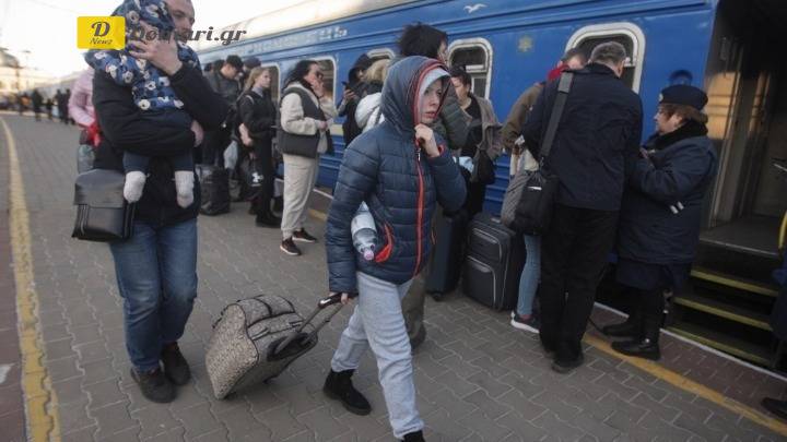 عدد اللاجئين الأوكرانيين في اليونان وصل إلى أكثر من 16000 لاجئ منهم 5036 قاصرًا