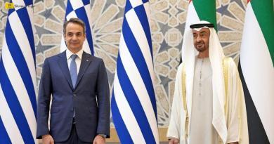 رئيس الوزراء اليوناني يبدأ زيارة إلى الإمارات