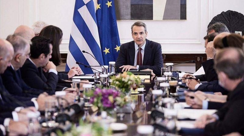 رئيس الوزراء كيرياكوس ميتسوتاكيس يعلن عن إجراءات جديدة لدعم الوقود.
