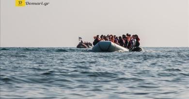 اليونان تعيد قارب مهاجرين إلى المياه التركية