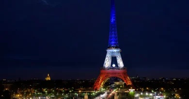 بسبب أزمة الطاقة.. فرنسا تجبر التجار على تخفيض المكيفات والتقليل من الأضواء