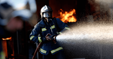 اندلع حريق في قطعة أرض في كاليثيا