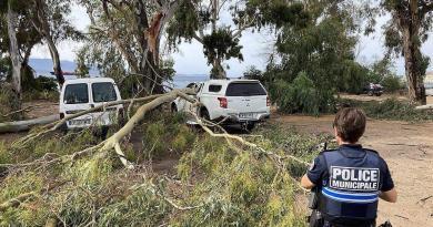 فرنسا: عاصفة رعدية تقتل 3 أشخاص وتصيب 12 آخرين جنوب شرقي البلاد