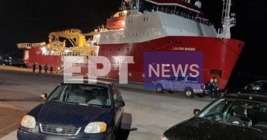 كالاماتا: وصول 92 مهاجرا تم إنقاذهم جنوب بيلوس إلى الميناء - فيديو