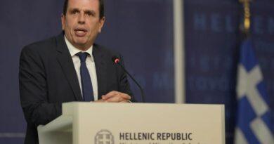 الضغوط تتصاعد: اليونان تحث فرونتكس على البقاء وعدم الانسحاب من البلاد