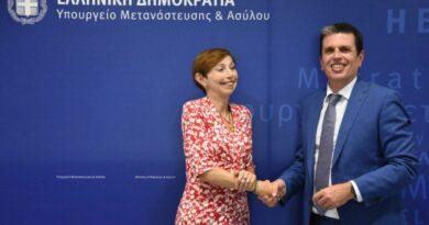 وزير الهجرة واللجوء يلتقي برئيسة مفوضية الأمم المتحدة لشؤون اللاجئين في اليونان لتعزيز التعاون