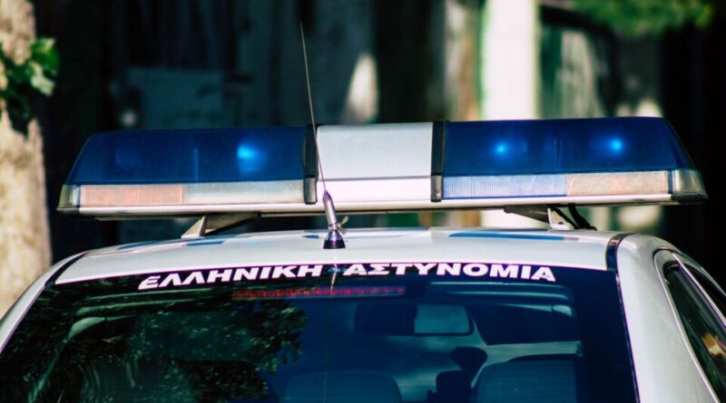 أثينا انفجار قنبلة محلية الصنع في اسبروبيرجوس دمر الممتلكات