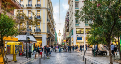 متاجر البيع بالتجزئة في اليونان تفتح أبوابها يوم الأحد 26 نوفمبر - ساعات العمل