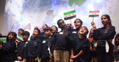 ألحان الأمل تتجلى على مسرح كونسرفتوار أثينا: أطفال لاجئون يلهبون القلوب بعرض "نوافذ على العالم"