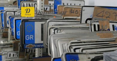 بلدية أثينا تبدأ عملية إعادة لوحات السيارات والدراجات النارية استعدادا لعيد الفصح