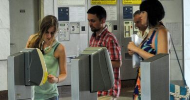 التهرب من التذاكر يزداد في أثينا وسط نقص في عدد المفتشين