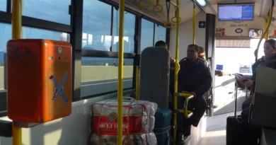 حادثة تحرش على متن حافلة OASA واعتقال رجل باكستاني بعد مقاومته