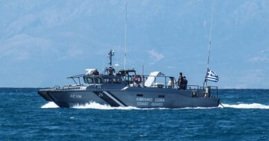 إلقاء القبض على مهرب مهاجرين بعد مطاردة مثيرة في جزيرة خيوس