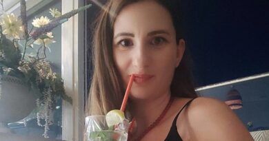 حامل في شهرها الثامن تفاجأ بتسجيلها كرجل في EFKA