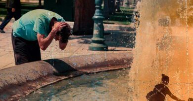 موجة حر شديدة تضرب اليونان مع ارتفاع غير مسبوق في درجات الحرارة