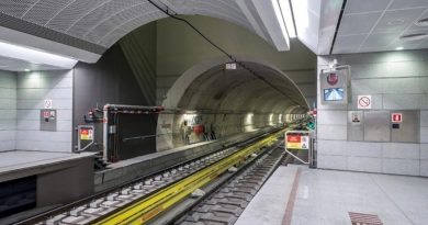 إغلاق محطتي كوريدالوس ومانياتيكا غدا بالتزامن مع مسيرات احتجاجية في أثينا