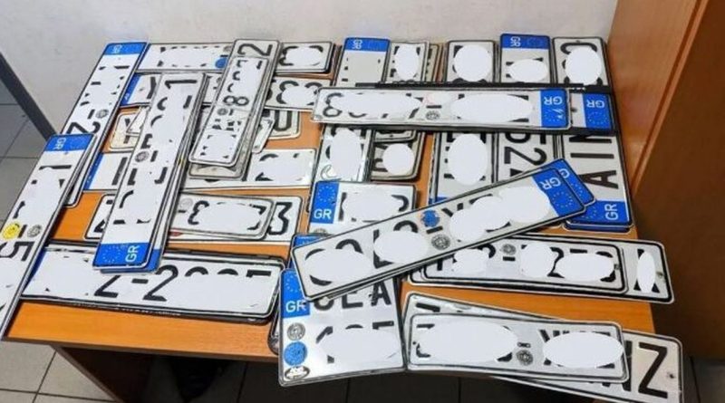 عيد الميلاد بدون لوحات ترخيص؟ تصريح صادم من الحكومة اليونانية