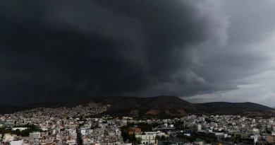 عواصف وبرق وبرد تجتاح اليونان خلال الساعات المقبلة