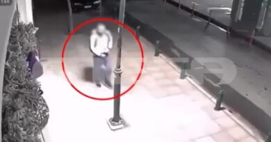 رجل يثير الرعب في غرب أثينا أربع شكاوى واعتقال جديد