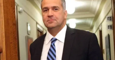 اليونان تشدد سياسات الهجرة إلغاء تمديد تصاريح الإقامة للمهاجرين