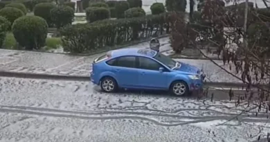 موجة بردية قوية تضرب كوزاني وتغطي الشوارع بالثلوج - فيديو