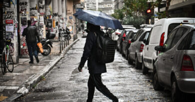 اليونان تستعد لعاصفة شتوية أمطار وثلوج وانخفاض حاد في درجات الحرارة