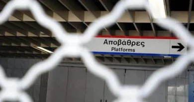 إضراب 9 أبريل يشل وسائل النقل في اليونان أيها سيتوقف وأيها سيعمل