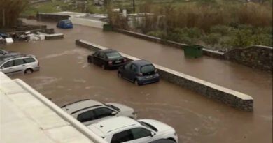 موجة طقس عنيفة تضرب اليونان أمطار غزيرة وكوارث طبيعية