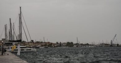 عواصف وأمطار وثلوج في اليونان: توقعات الطقس للأيام القادمة