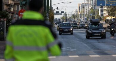 البرلمان اليوناني يقر تعديلات صارمة على قواعد المرور: مع غرامات تصل إلى 8 آلاف يورو وسحب رخصة القيادة لأربع سنوات