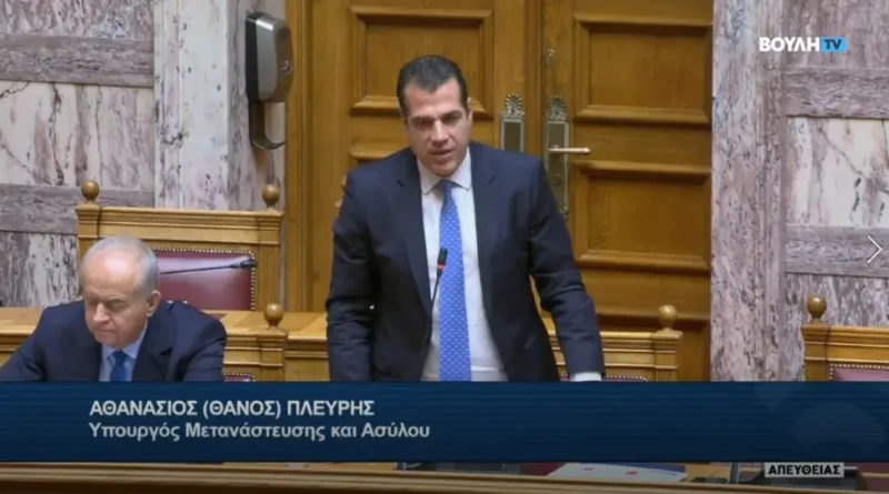 اليونان مراكز عودة المهاجرين خارج الاتحاد الأوروبي تثير جدلا سياسيا واسعا