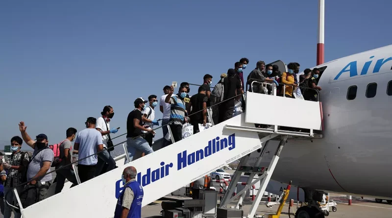 اليونان تسحب 1203 حالات حماية دولية للسوريين وتتصدر أوروبا بنسبة 50% من العودة الطوعية إلى سوريا